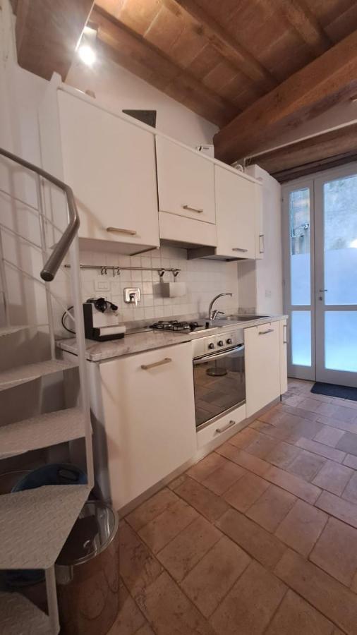 Iris Apartment